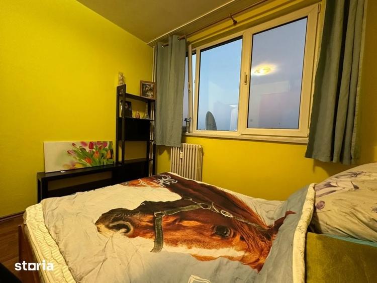 Apartament cu 3 camere în Drumul Taberei