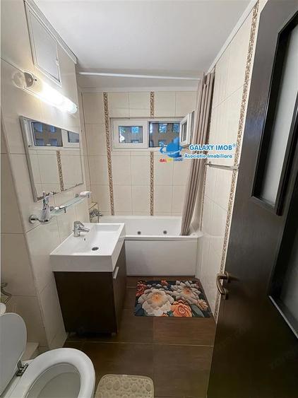 Apartament cu 3 camere semidecomandat, mobilat în Berceni