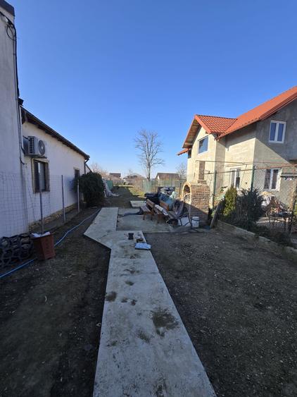 Casă individuală cu 2 camere cu Teren 451 Mp în Cazasu