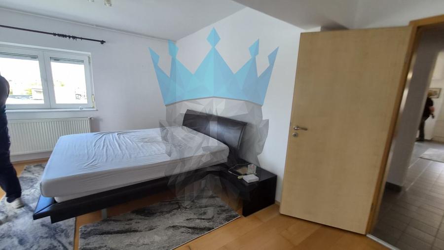 Apartament cu 2 camere semidecomandat, mobilat în Unirii