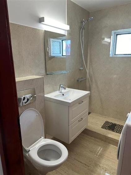Apartament cu 3 camere decomandat, mobilat în 13 Septembrie