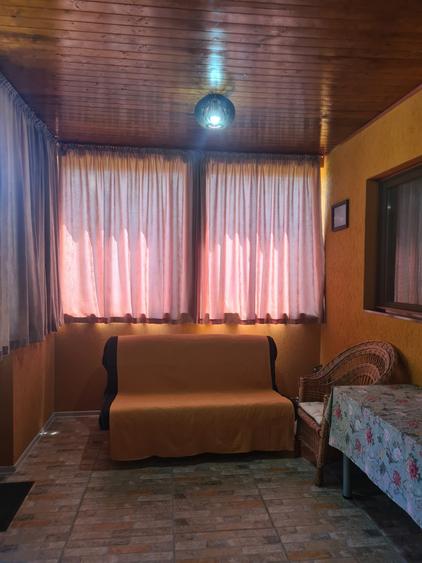 Casă individuală cu 5 camere cu Canalizare în Central