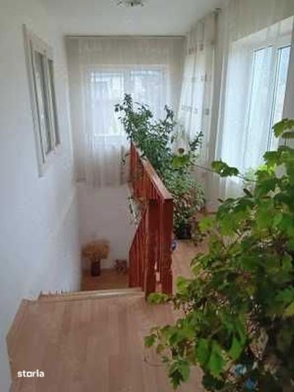 Casă cu 4 camere cu Teren 160 Mp în Berislăvești