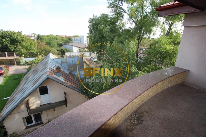 Casă individuală cu 9 camere cu Canalizare în Jilava