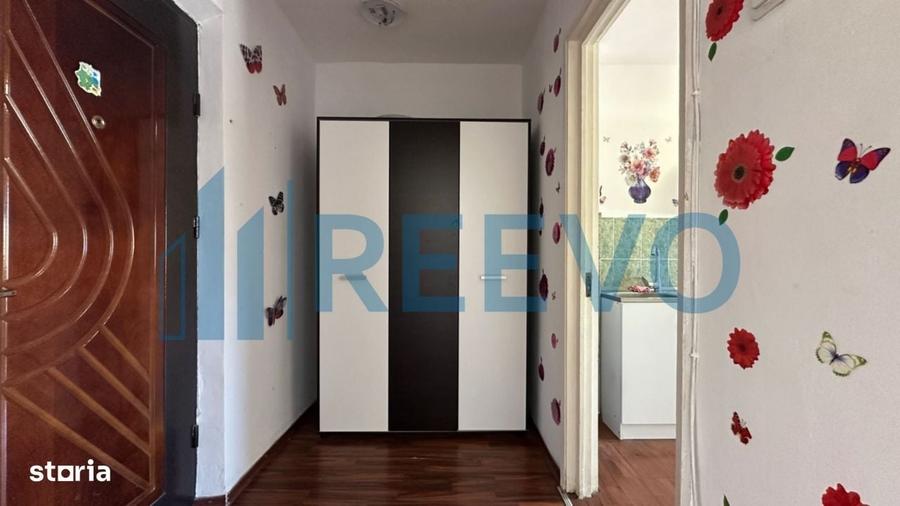 Apartament cu 2 camere semidecomandat în Podei