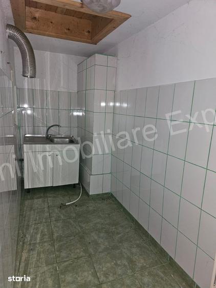 Casă cu 2 camere cu Teren 1589 Mp în Domnești