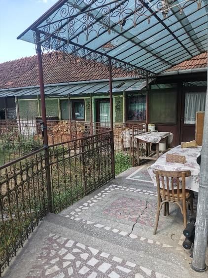 Casă individuală cu 5 camere cu Teren 1992 Mp în Hălmagiu