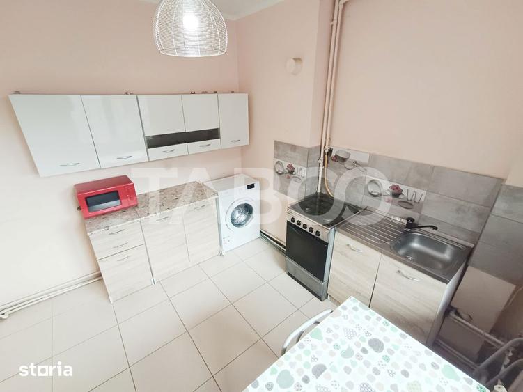 Apartament cu 2 camere semidecomandat, mobilat în Gruia
