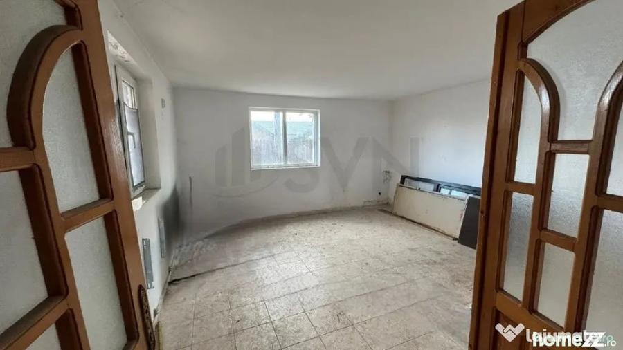 Casă cu 4 camere cu Teren 157 Mp în Sud