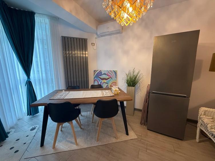 Apartament cu 2 camere semidecomandat, mobilat în Nord