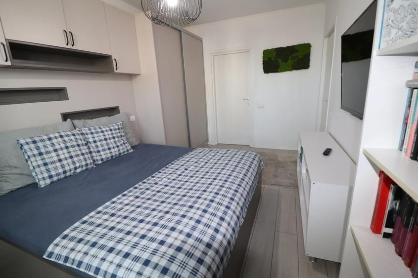 Apartament cu 3 camere decomandat, mobilat în Theodor Pallady