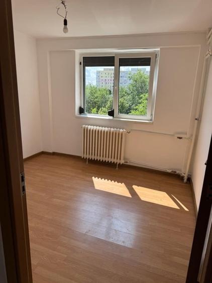 Apartament cu 2 camere semidecomandat în Pantelimon