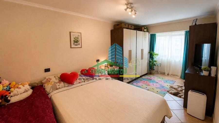 Apartament cu 4 camere decomandat în Ultracentral