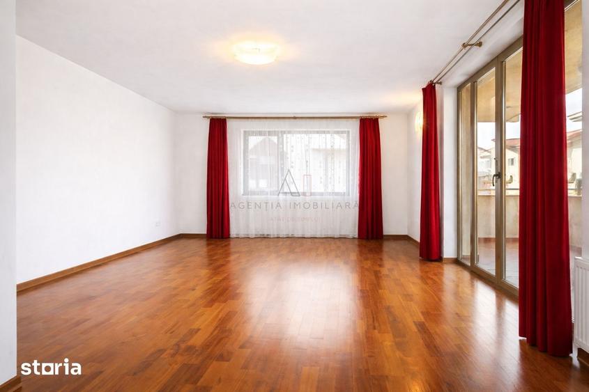 Casă cu 6 camere cu Teren 245 Mp în Herăstrău