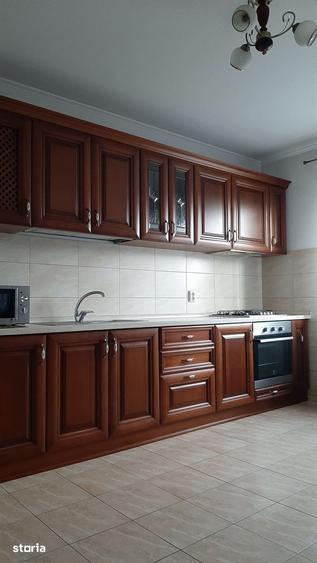 Casă cu 5 camere cu Teren 300 Mp în Chiajna