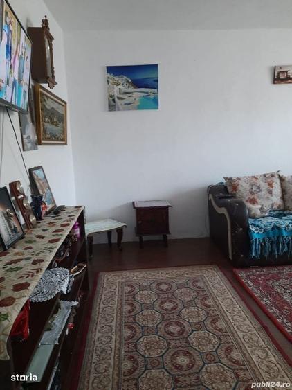 Apartament cu 4 camere decomandat în Micro 17