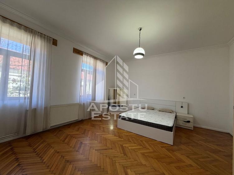 Apartament cu 3 camere semidecomandat, mobilat în Odobescu