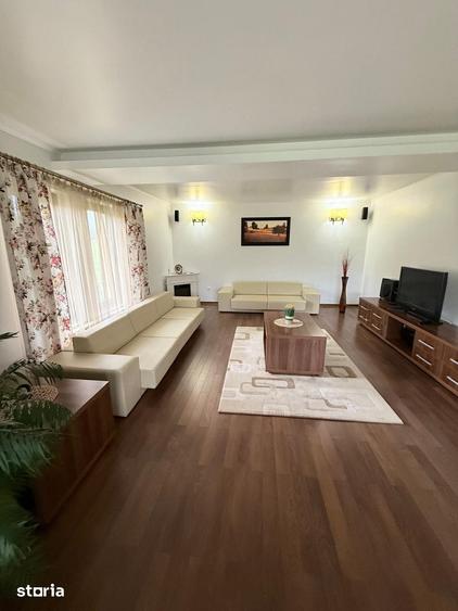 Casă cu 5 camere cu Teren 4300 Mp în Hănțești