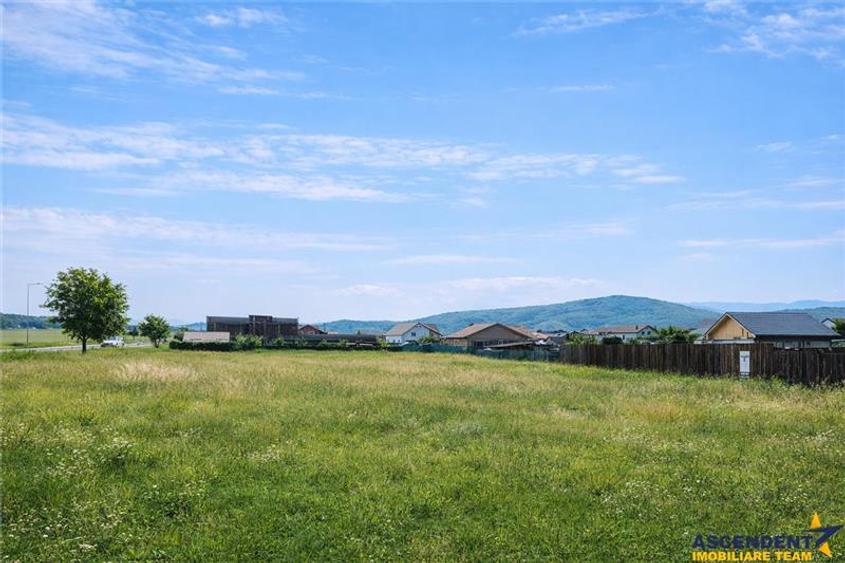 Casă cu 4 camere cu Teren 800 Mp în Bod