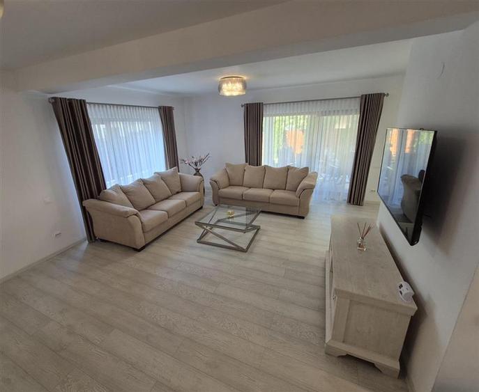 Duplex cu 4 camere cu Canalizare în Șelimbăr