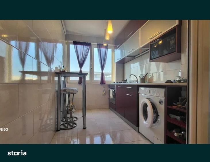 Apartament cu 3 camere semidecomandat în Iancului