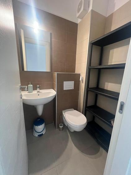 Apartament cu 3 camere decomandat în Otopeni