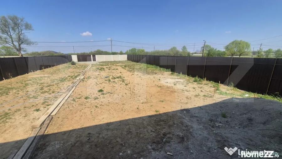 Casă cu 3 camere cu Teren 950 Mp în Central