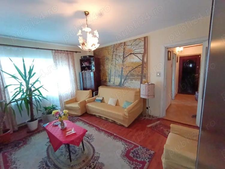 Apartament cu 3 camere decomandat în Câmpulung Muscel
