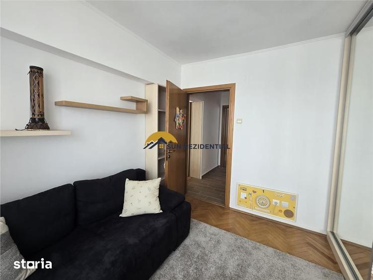 Apartament cu 3 camere în Grivița