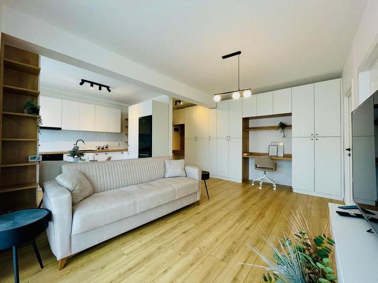 Apartament cu 2 camere semidecomandat, mobilat în Florești — fotografia 1