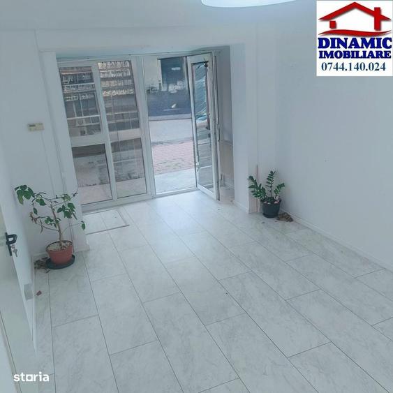 Spațiu comercial, de 20 mp, în Ultracentral