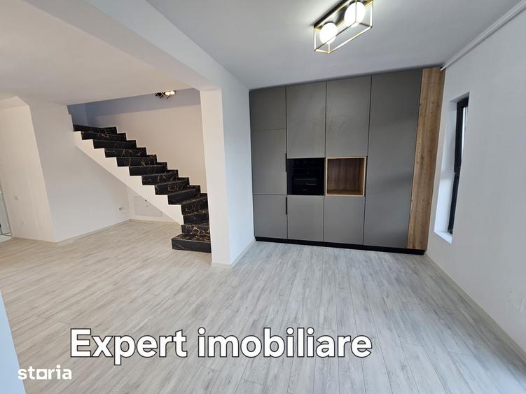 Casă cu 4 camere cu Teren 175 Mp în Moșoaia