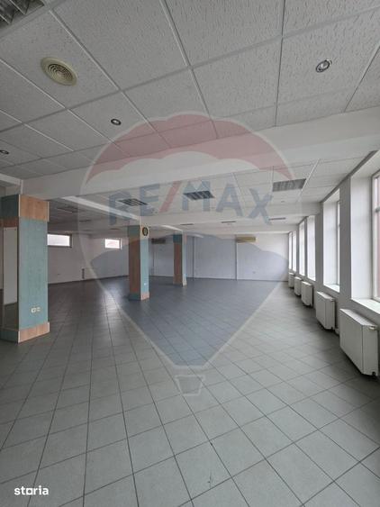 Spațiu comercial, de 550 mp, în Ultracentral