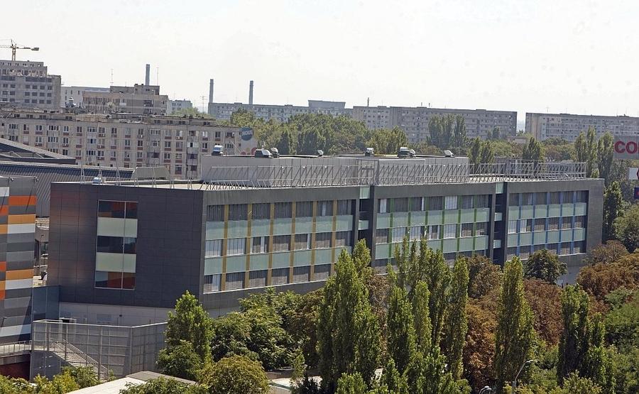 Birou, de 9,764 mp, în Văcăresti