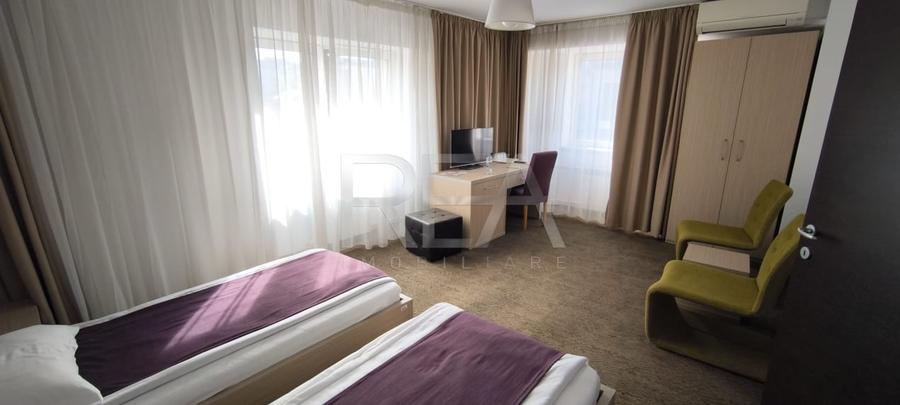 Hotel/Pensiune, de 3,161.3999023438 mp, în Barbu Văcărescu