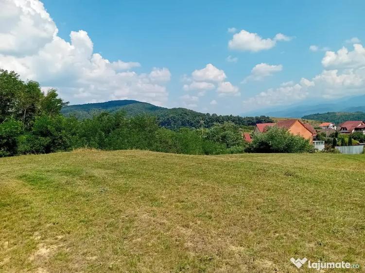 Teren de 500 mp, în Sud