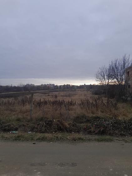 Teren de vanzare - 1