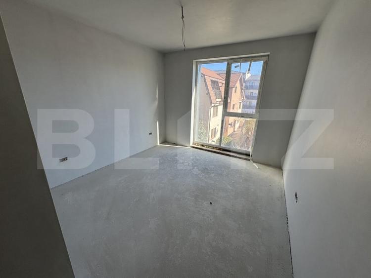 Apartament cu 3 camere semidecomandat în Apahida