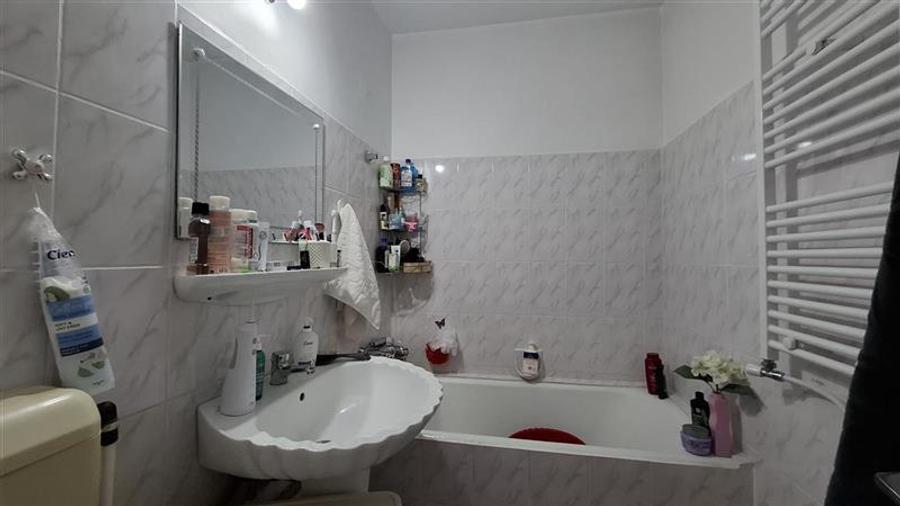 Apartament cu 2 camere semidecomandat în Gară