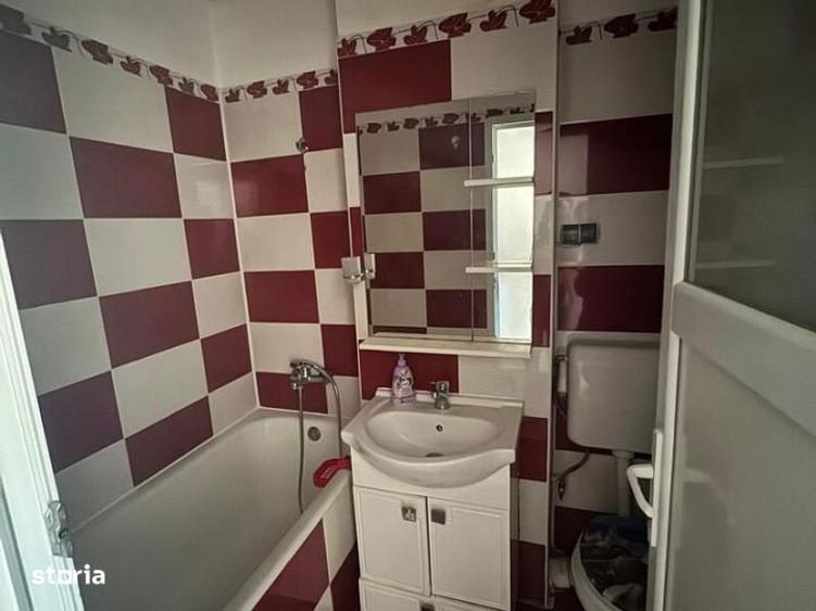 Apartament cu 2 camere semidecomandat în Berceni — fotografia 1
