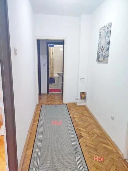 Apartament cu 3 camere decomandat în Gheorghe Lazăr