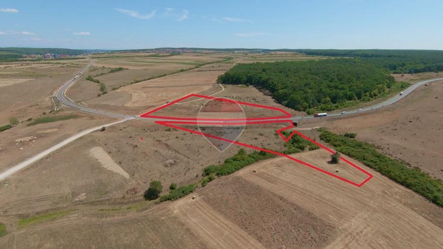 Teren Construcții intravilan de 16144 mp, în Exterior Sud