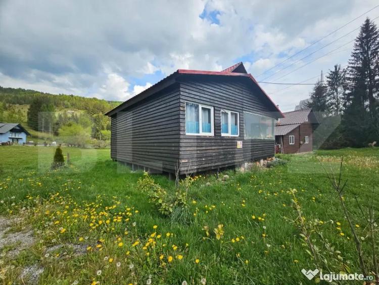 Casă cu 2 camere cu Teren 250 Mp în Arieșeni