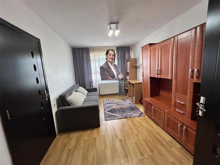 Apartament cu 2 camere semidecomandat în Moroasa 2