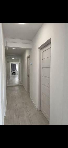 Apartament cu 3 camere semidecomandat în Ultracentral