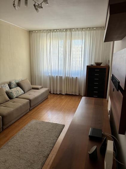 Apartament cu 3 camere decomandat în Chișinau