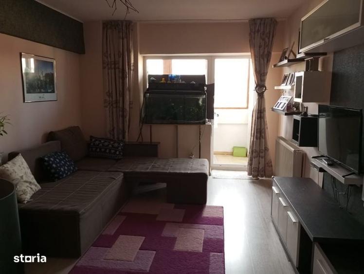 Apartament cu 2 camere decomandat în Noua