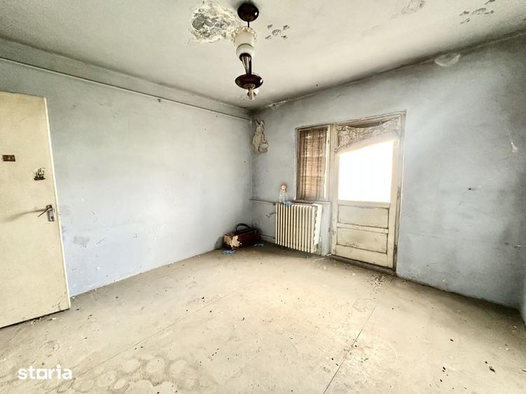 Apartament cu 3 camere decomandat în Soarelui