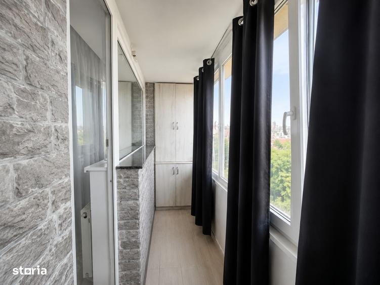 Apartament cu 3 camere decomandat în Exterior Vest