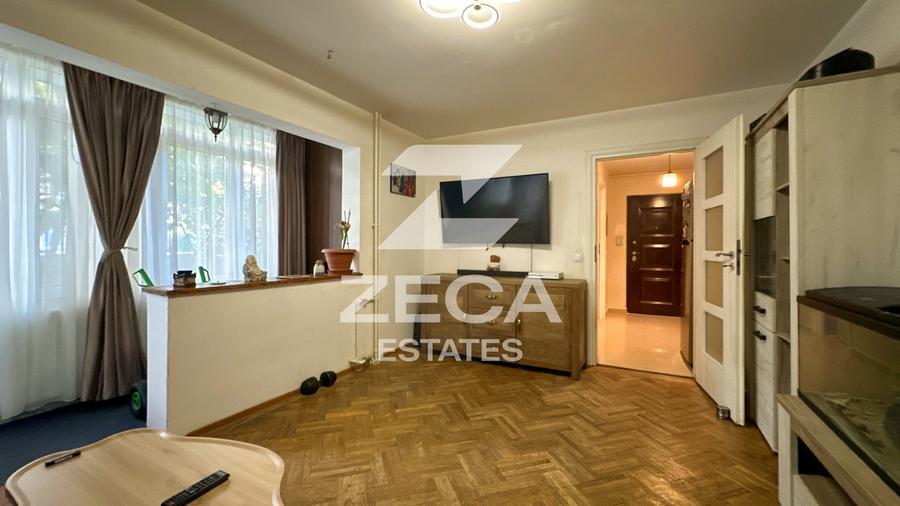 Apartament cu 3 camere semidecomandat, mobilat în Berceni